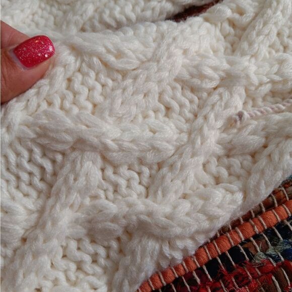 NWOT LEMON 🍋 Creme HandKnit & Stitched Sock Slippers 6/7 - Picture 13 of 15